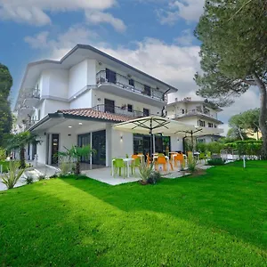 hotel-vittoria.it-lombardy.com/