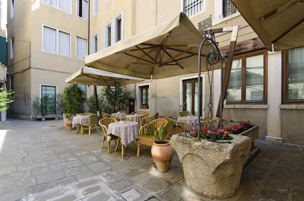 Hotel Do Pozzi Venezia
