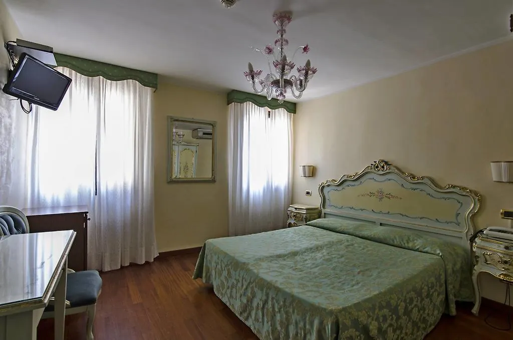Hotel Do Pozzi Venice