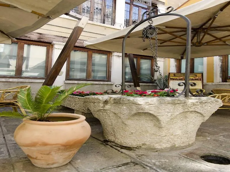 Hotel Do Pozzi Venice