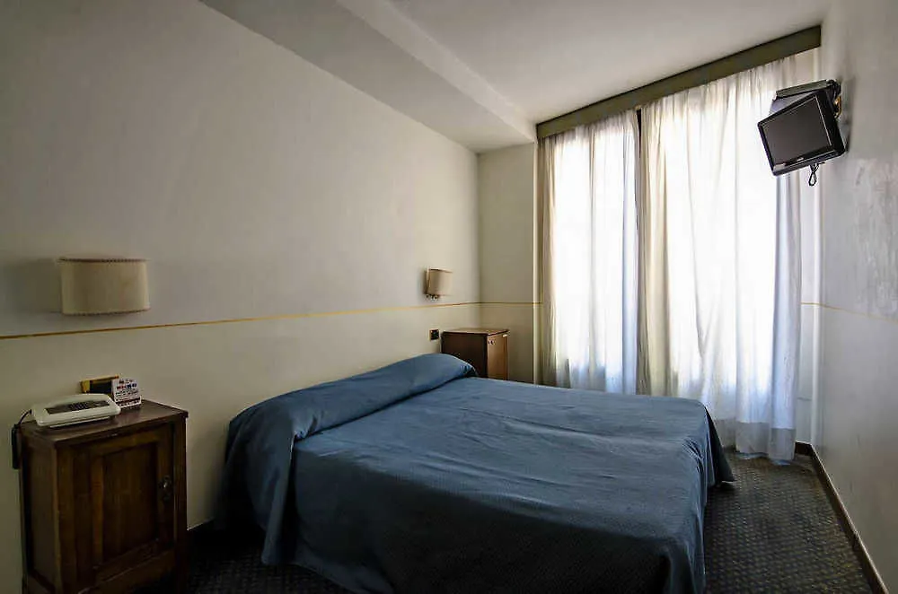 Hotel Do Pozzi Venice 3*,  Italy