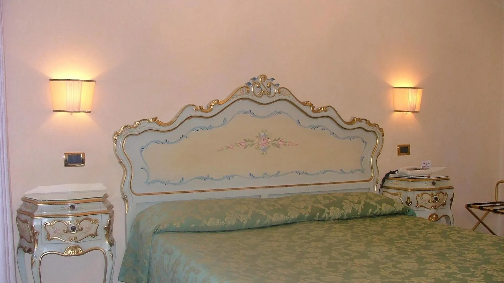 Hotel Do Pozzi Venice 3*,