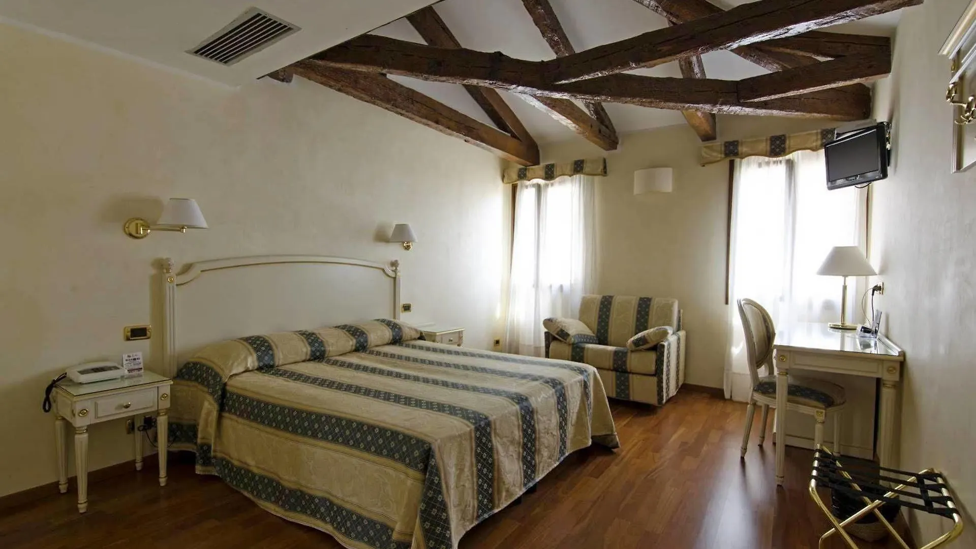 Hotel Do Pozzi Venice